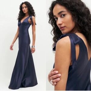 NWT Reformation Pernille Silk Dress - S - Navy Blue